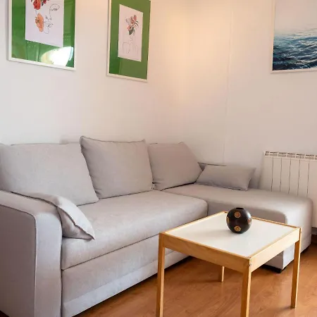 Apartment Cross Cunit